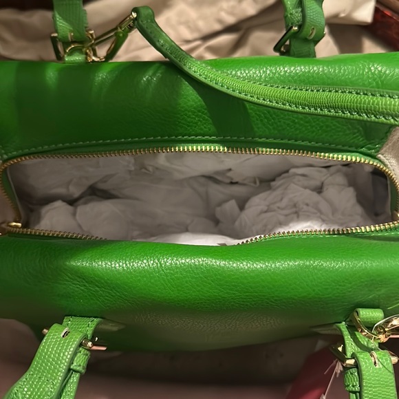 Brand New Apple Green Issac Mizrahi Charlene Purse - Picture 3 of 4